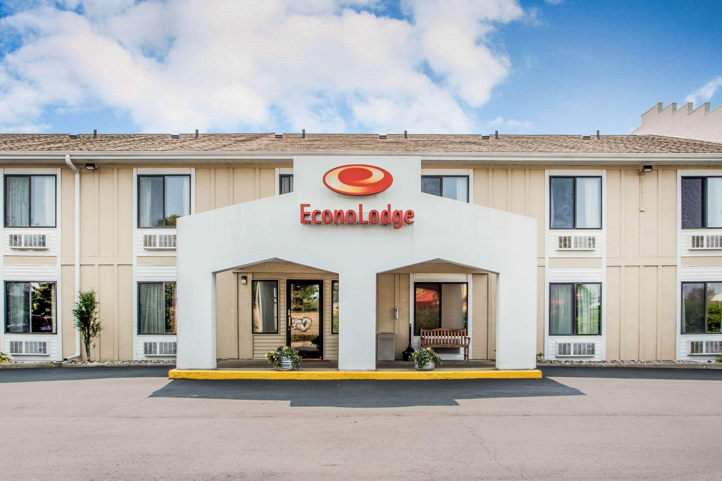 Econo Lodge Tomah Exterior foto