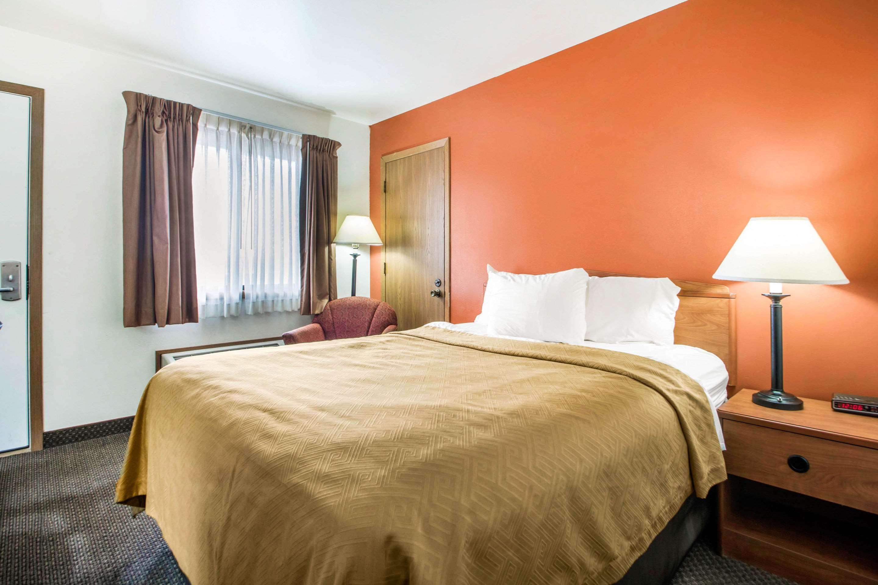 Econo Lodge Tomah Exterior foto