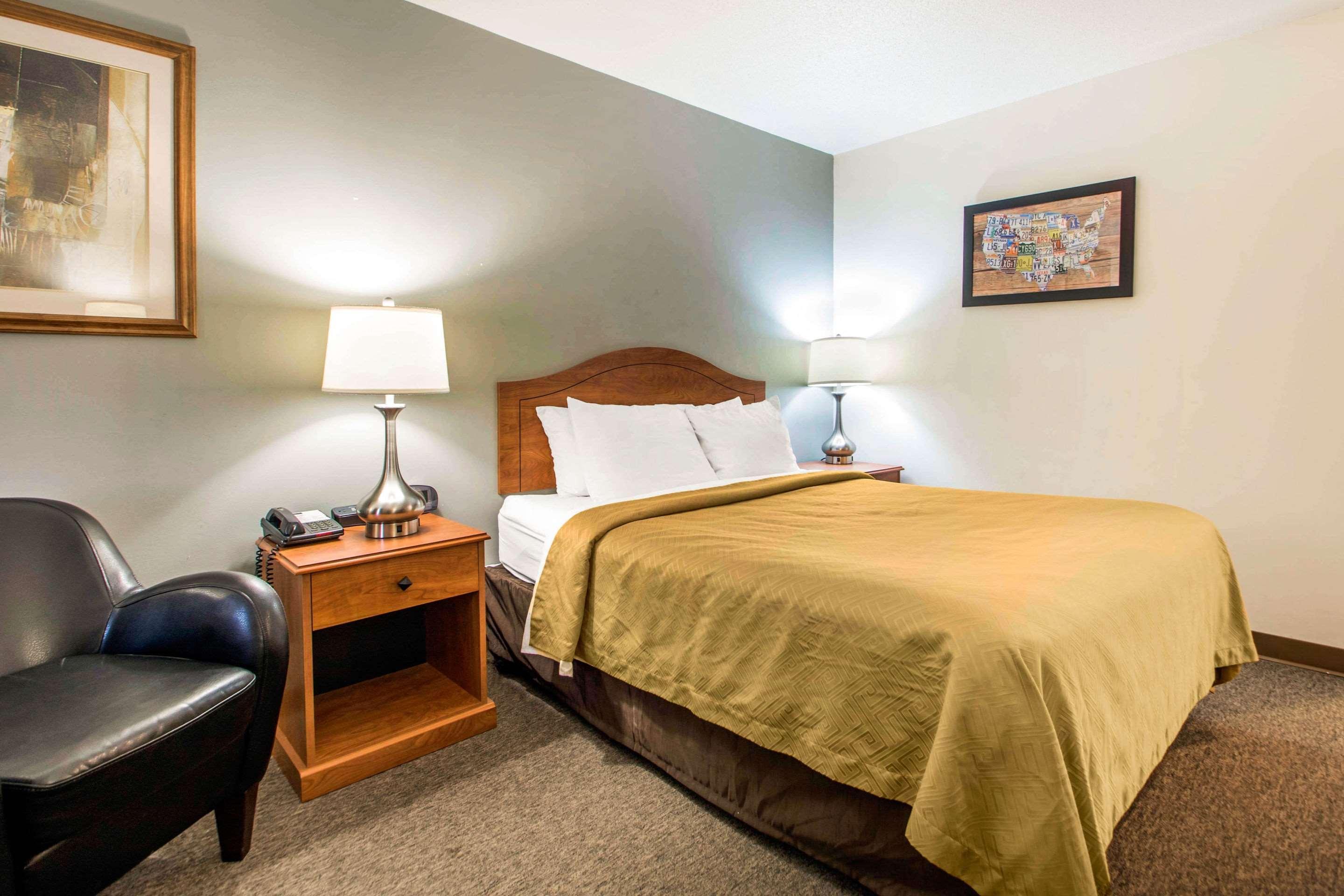 Econo Lodge Tomah Exterior foto